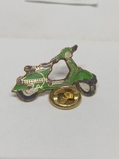(B4) Pin's Pins Pin Enamel Lapel Vintage VESPA Vert État Moyen Voir Photo 