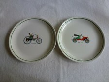DEUX ASSIETTES PLATES ORCHIES