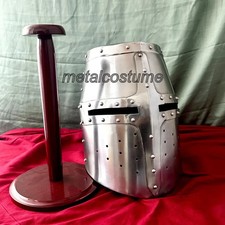 Grand casque médiéval