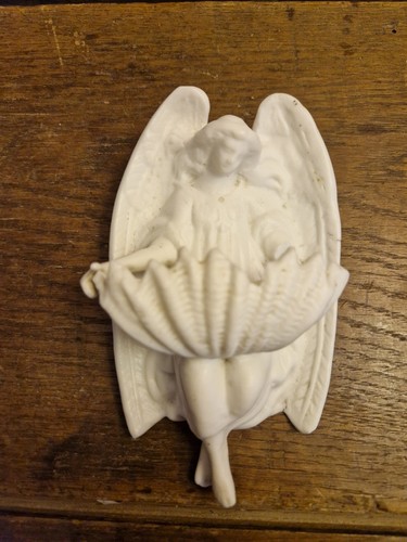 Ancien petit bénitier - , "ange"
