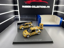 1/43  Universal Hobbies Renault Clio Sport Super 1600 Salon De Paris 2002 (E)