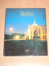 BEAU LIVRE / TEXTE ET PHOTOS /