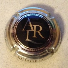 Capsule de Champagne LENOBLE (28. contour métal (nature))