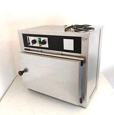 Incubateur Memmert B 15