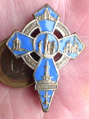 Insigne sainte anne auray - sainte,