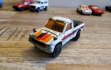 Toyota pick-up 4x4 majorette hot wheels matchbox norev  1/64