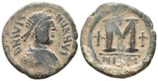 JUSTIN I (518 527) follis GRAND M ENTRE DES CROIX
