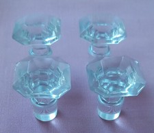 LOT 4 ANCIENS  BOUCHONS  EN VERRE   POUR CARAFE  HAUTEUR 3,8 CM