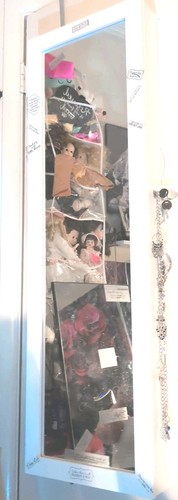 Wall door mounted - wall/,