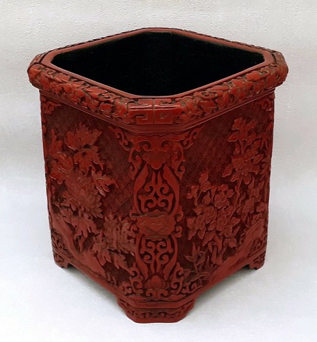 Chinese pot red lacquered - , pen
