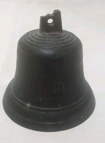 Ancienne cloche bronze numero - ancienne,