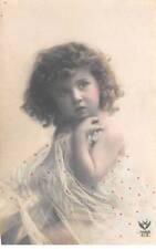 Enfants - n°83026 - Fillette portant un voile