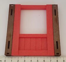 COTE ROUGE MUR AVEC PILIERS