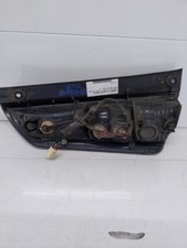 Feu arriere principal droit