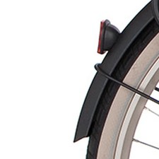 Cortina Fender derrière 28