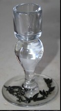 BOUGEOIR EN CRISTAL ou verre gravé avec feuilles en argent.