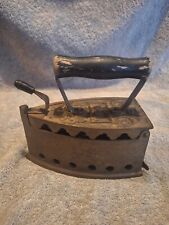 Ancien  Fer A Repasser M .A Braise N.2 