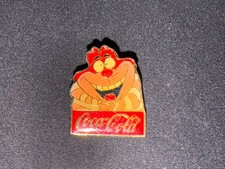 (V14) PINS BADGE ENAMEL COCA-COLA WALT DISNEY WORLD 15TH CHESHIRE CAT CHAT