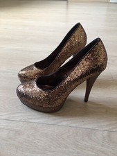 Escarpins neufs a paillettes