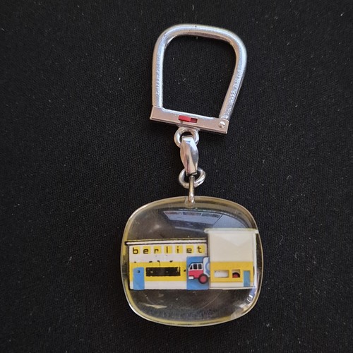 Très joli porte clé ancien - trÈs,