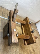 Outil Ancien rabot à bois