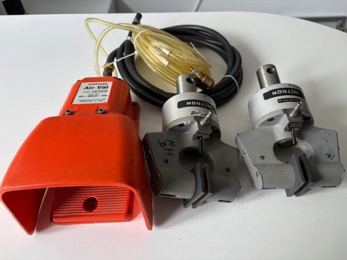 Instron pneumatic grip with - grip,