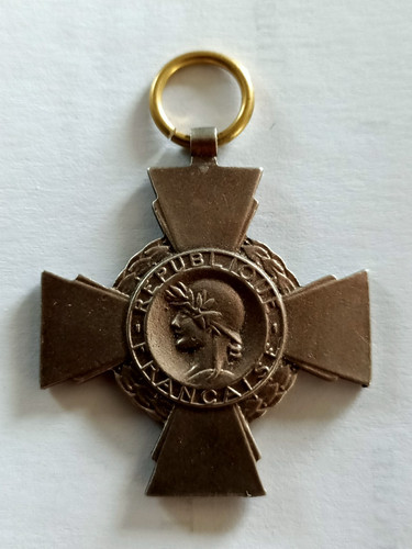 Médaille croix combattant - du,
