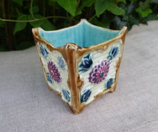 PETIT POT, BOUQUETIÈRE, CACHE-POT EN BARBOTINE - VERS 1900