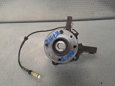 Pivot de moyeu avant droit