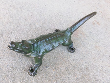 ANCIEN MACHE BOUCHON FORME CROCODILE - INSTRUMENT DE MEDECINE PHARMACIE -