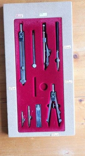 Ancienne boite compas - boite, essel