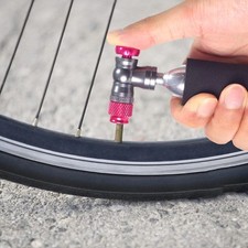 Gonfleur de pneu de vélo CO2 Presta et Schrader Gonfleur CO2 pour le