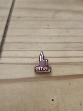 Pin's Pins Pin Enamel 26 Société Fabriquant Classeur Organiser Bureau "emey" 