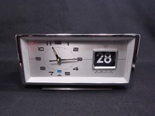 VINTAGE RETRO 70s SHANGHAI CHINA BEKELITE WIND UP DESKTOP ALARM CLOCK FLIP DATE