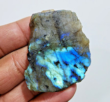 Bijoux en labradorite brute