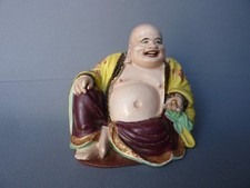 STATUE BOUDDHA RIEUR ANCIEN AVEC BOULE DE RICHESSE DANS LA MAIN  H .14.5CM