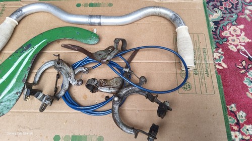 Vélo ancien lot pièces