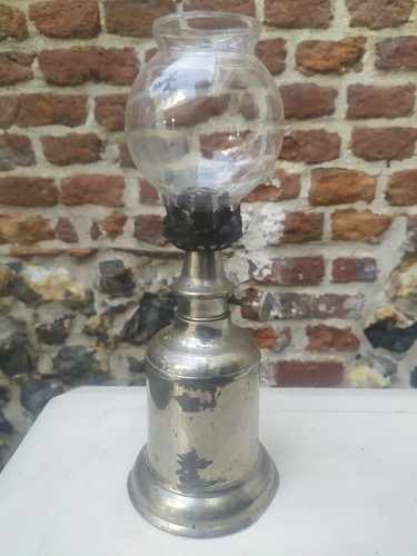 Ancienne lampe essence - ancienne, à