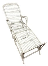 Transat ou chaise longue Vintage en rotin laqué blanc 1960's