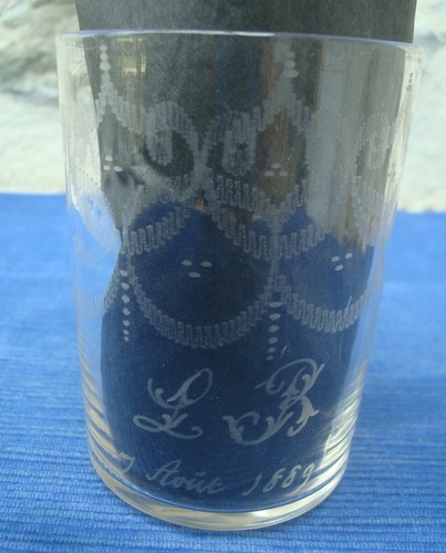 V74 verre ancien gravé - ancien,