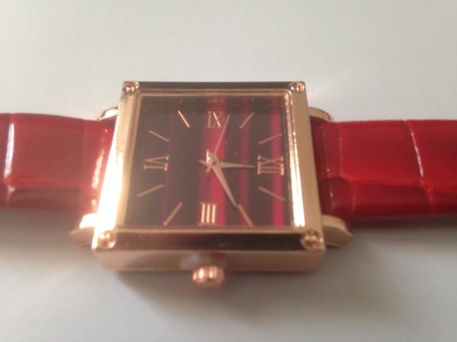 Montre quartz rouge - quartz,