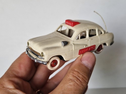 Norev ancien ford - 1:43,