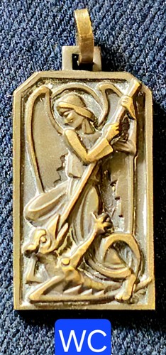 Belle méd art - belle,