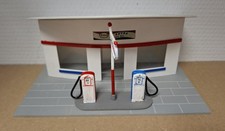 Petit Garage Longueur : 21 cm hauteur 10 cm Voir la description