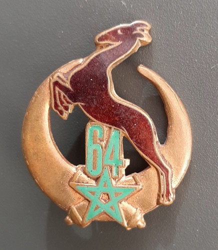 Ww2 insigne raa régiment - 64°,
