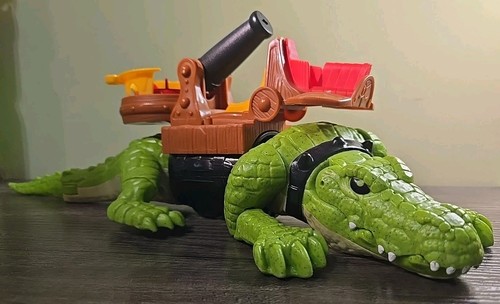 Walking crocodile captain hook - walking,