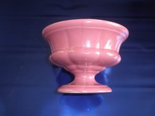 UN PLAT A FRUITS OU AUTRE EN CERAMIQUE estampillé JMR