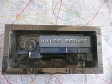 Berliet GDR 7 Baché Huiles IXO Camion d'autrefois  1/43 en boite