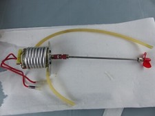 modélisme RC kit bateau moteur  + axe et refroidisseur , testé OK