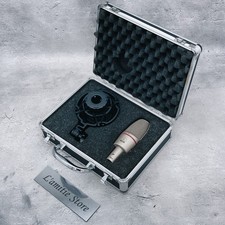Microphone à condensateur AKG
